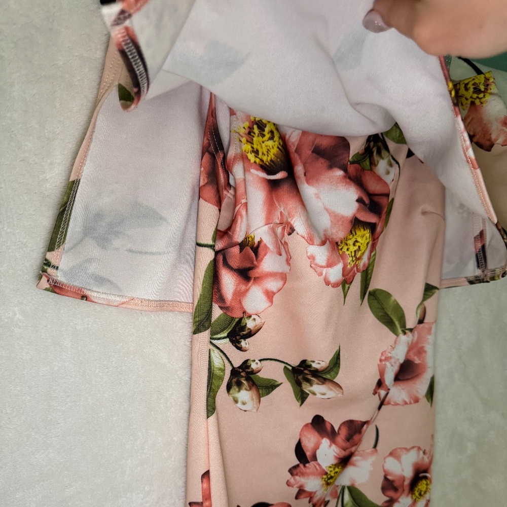 Dress - Picture 5 of 5